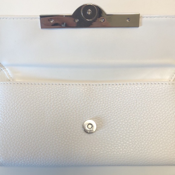 Lulu Guinness London White Textured Leather Lip Wallet - Picture 5 of 10